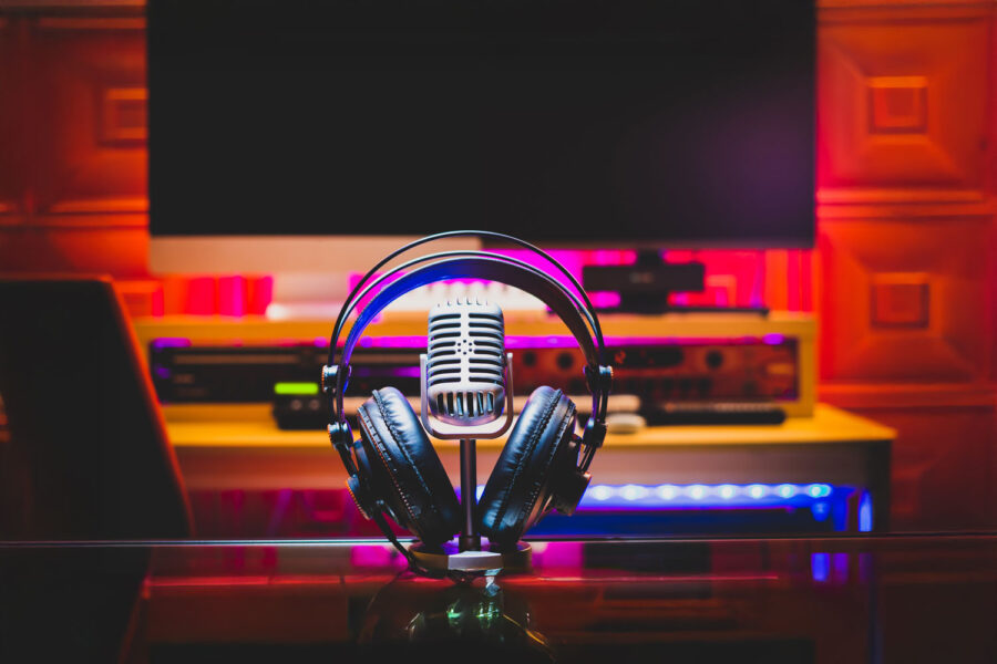 Voice-Overs for Multilingual Campaigns